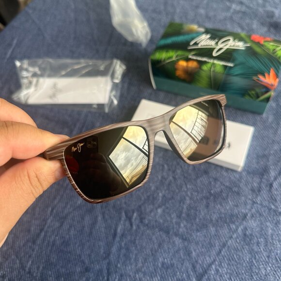 Maui Jim One Way Rectangular Sunglasses bronze lenses with brown frame - Picture 1 of 9